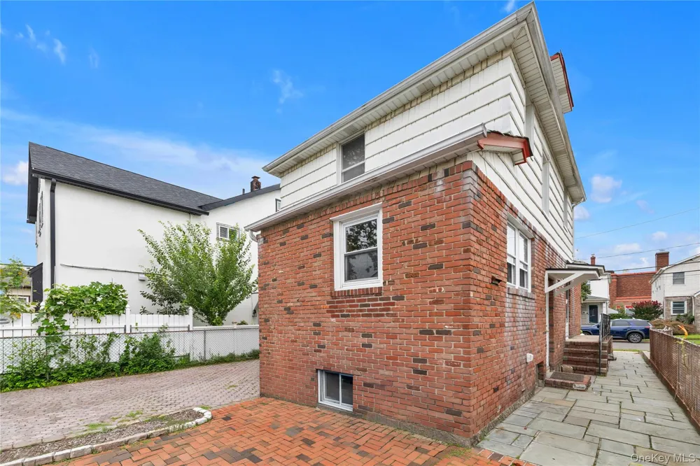 73 Liberty Avenue Mineola, NY 11501