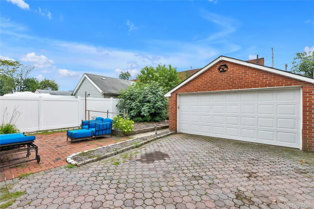 73 Liberty Avenue Mineola, NY 11501