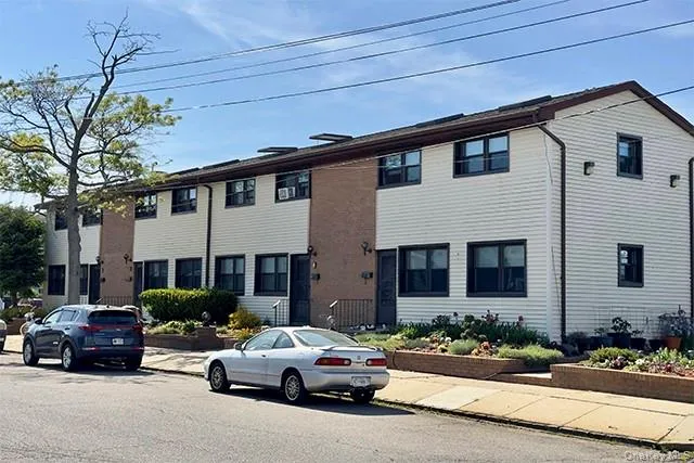 5 Merman Place #5 Babylon, NY 11702