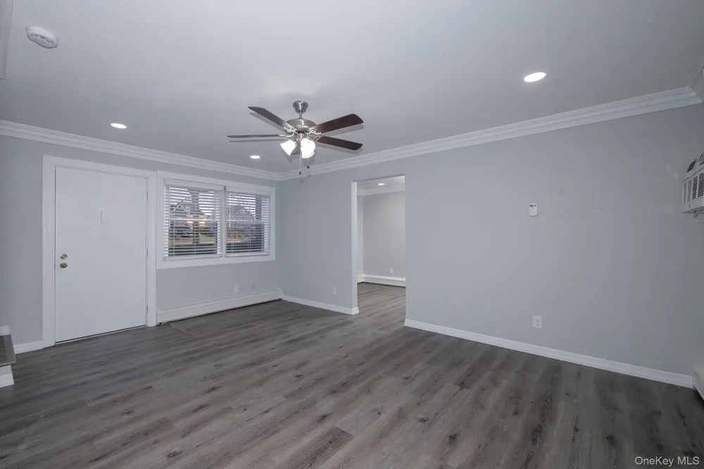 5 Merman Place #5 Babylon, NY 11702