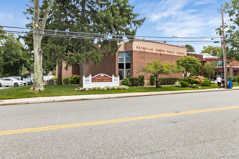 250 Village Avenue #B 10 Rockville Centre, NY 11570