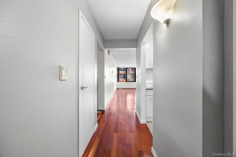 4 Martine Avenue #120 White Plains, NY 10606