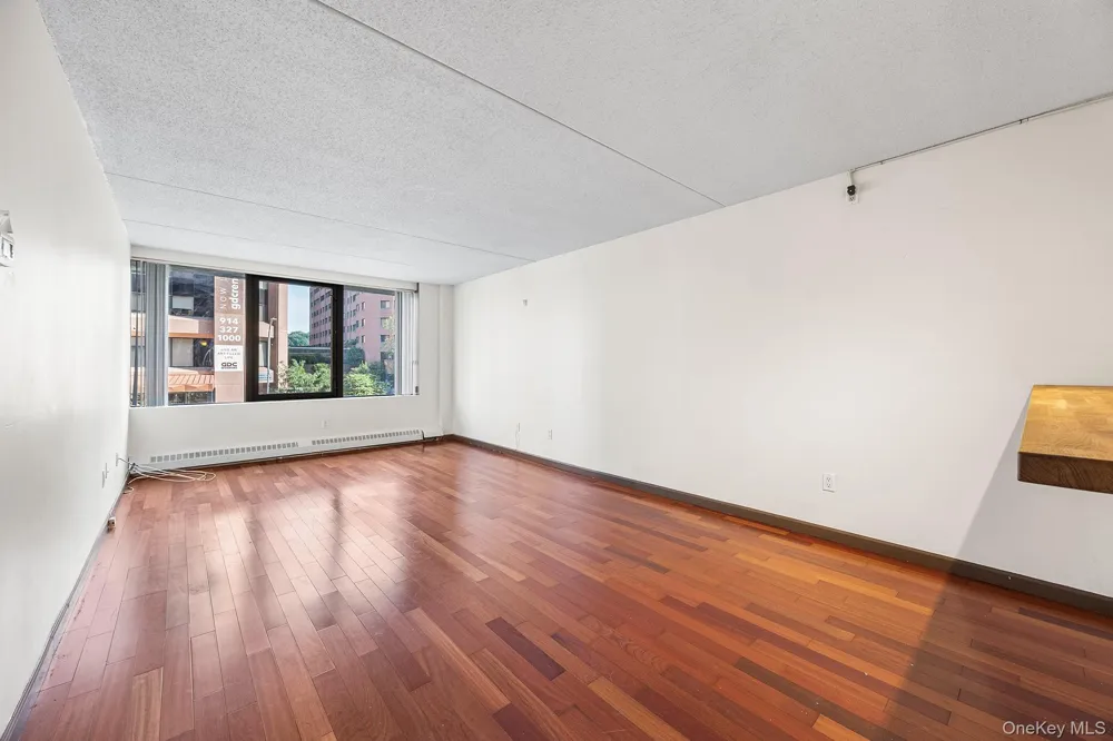 4 Martine Avenue #120 White Plains, NY 10606