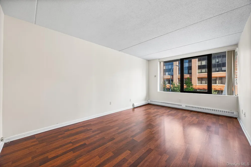 4 Martine Avenue #120 White Plains, NY 10606