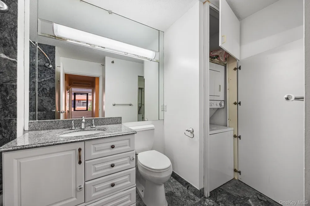 4 Martine Avenue #120 White Plains, NY 10606