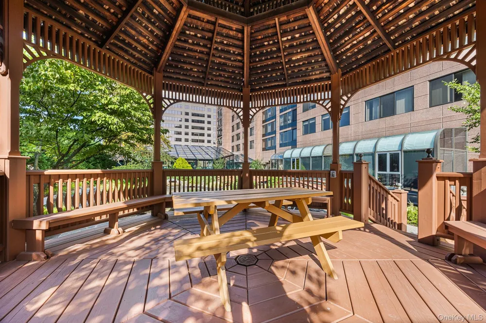 4 Martine Avenue #120 White Plains, NY 10606