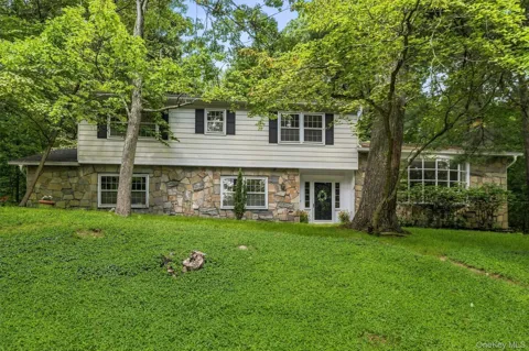 75 Pleasant Ridge Drive