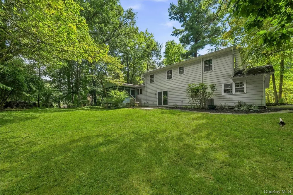 75 Pleasant Ridge Drive Poughkeepsie, NY 12603