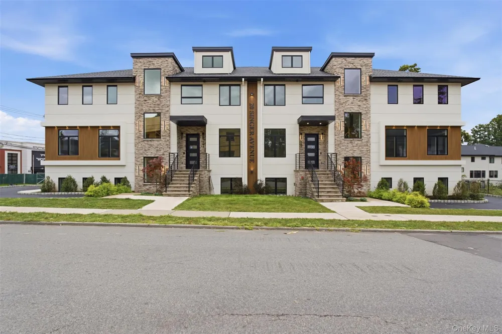 20 Singer Avenue #202 Spring Valley, NY 10977