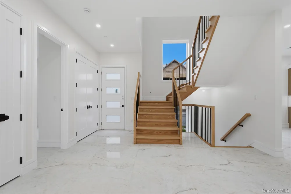 20 Singer Avenue #202 Spring Valley, NY 10977