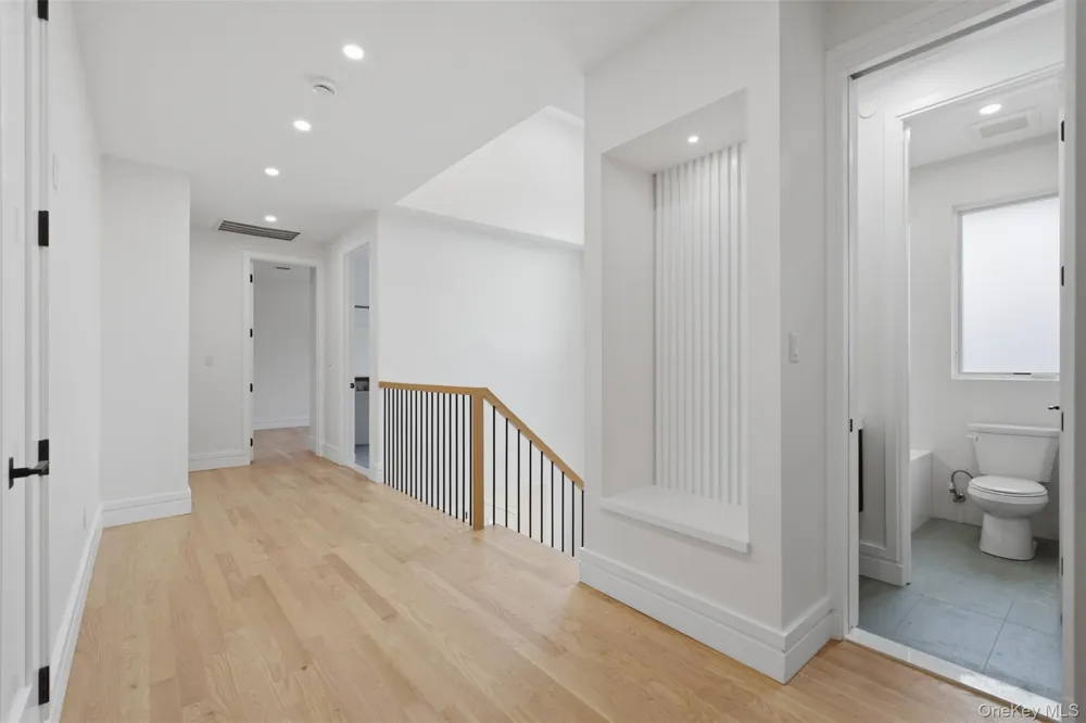 20 Singer Avenue #202 Spring Valley, NY 10977