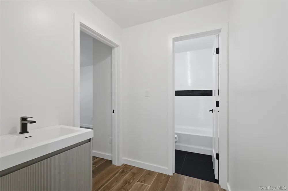 20 Singer Avenue #202 Spring Valley, NY 10977