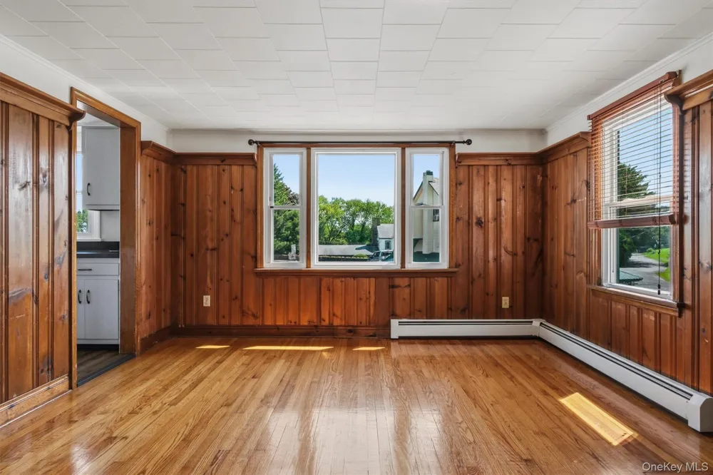 36 OLD INDIAN RD #2 Milton, NY 12547