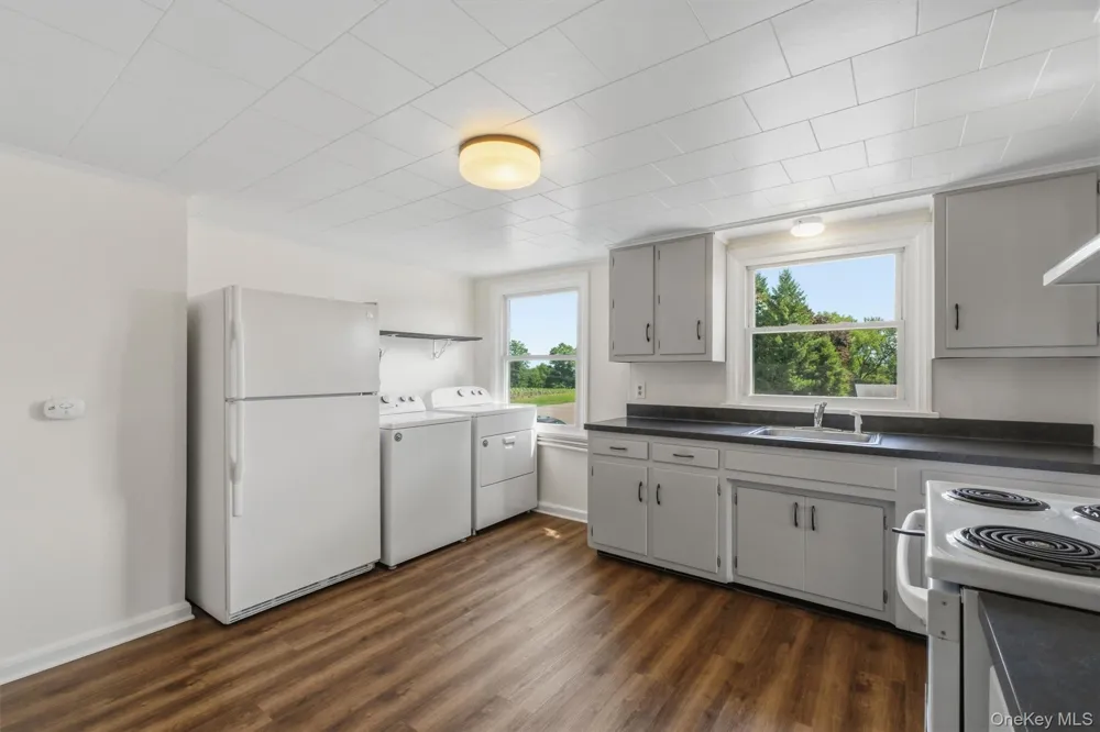 36 OLD INDIAN RD #2 Milton, NY 12547