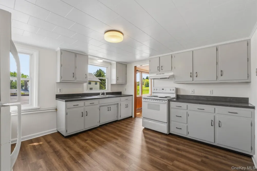 36 OLD INDIAN RD #2 Milton, NY 12547