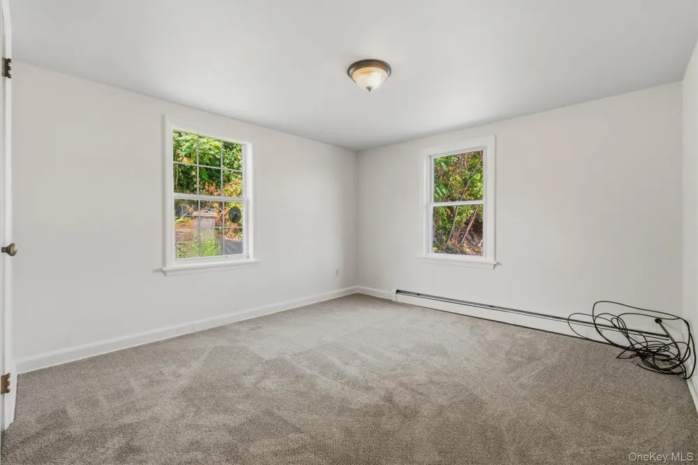 36 OLD INDIAN RD #2 Milton, NY 12547
