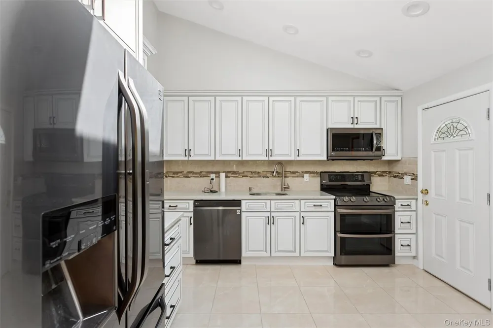 1031 Fordham Lane Woodmere, NY 11598
