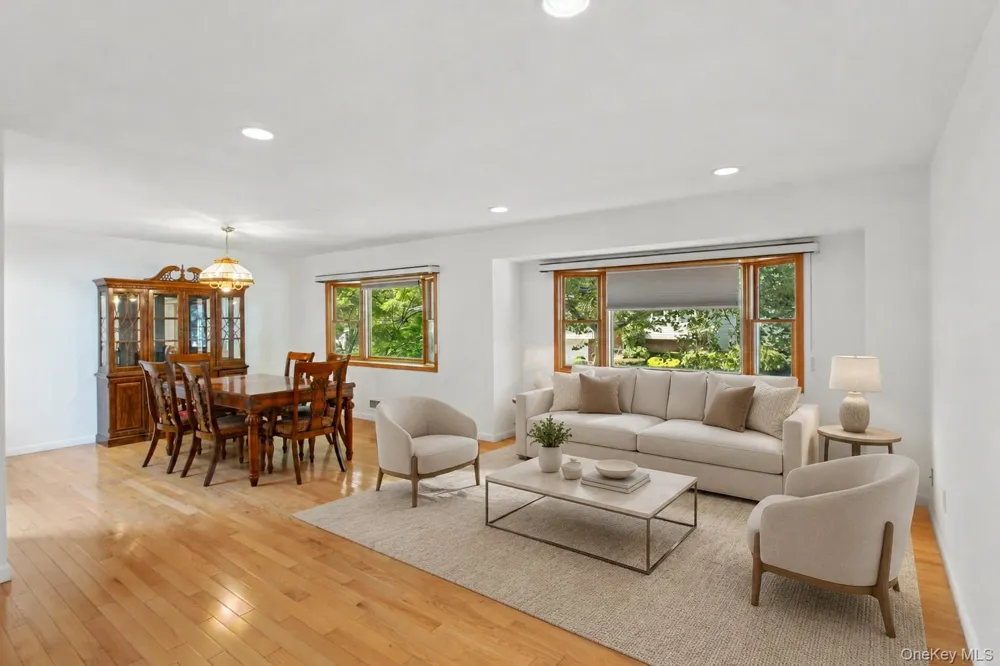 1031 Fordham Lane Woodmere, NY 11598