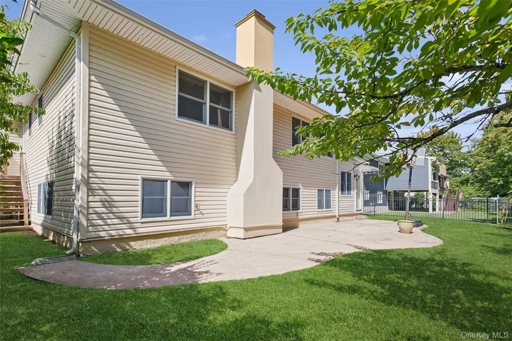 1031 Fordham Lane Woodmere, NY 11598