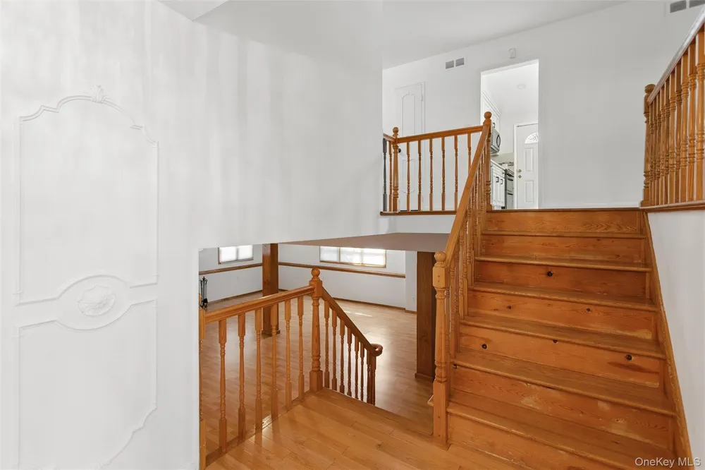 1031 Fordham Lane Woodmere, NY 11598