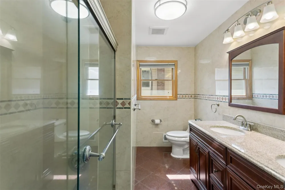 1031 Fordham Lane Woodmere, NY 11598
