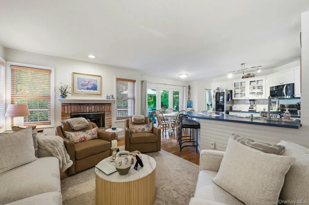 627 Main Street Northport, NY 11768
