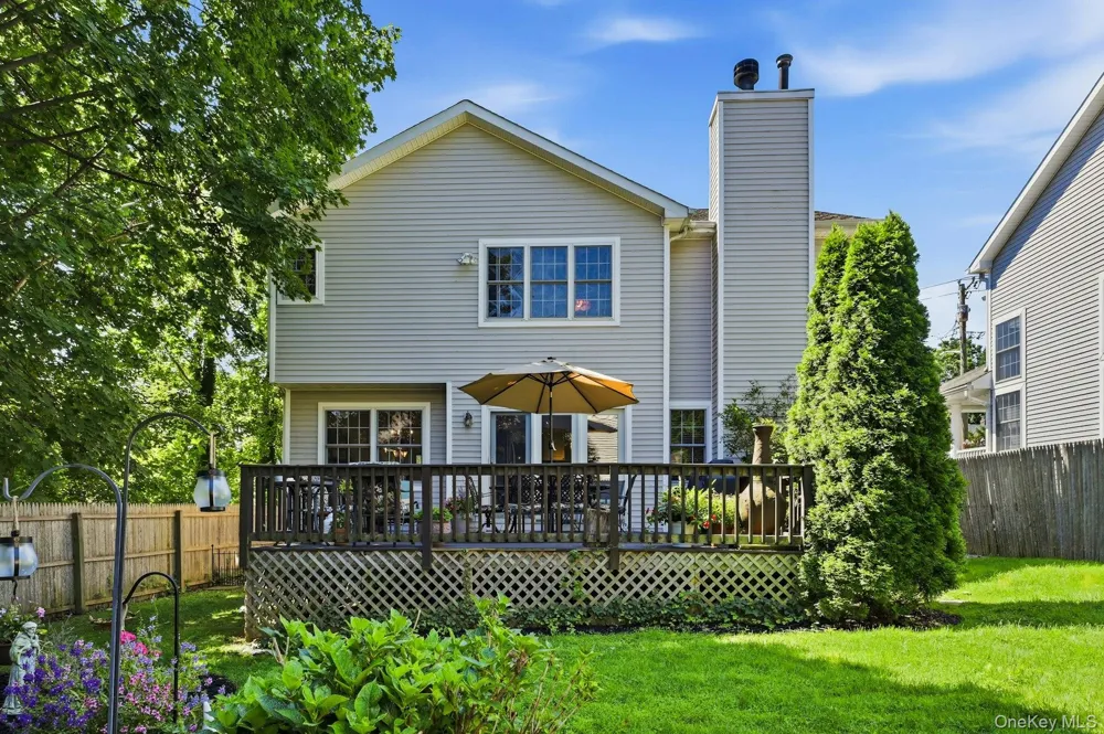 627 Main Street Northport, NY 11768