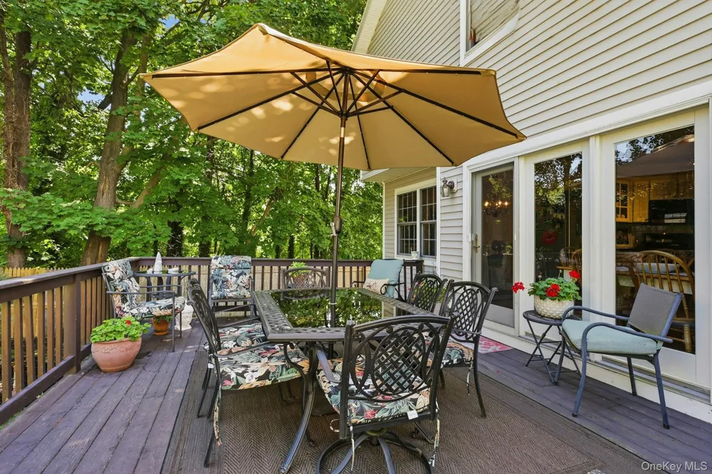 627 Main Street Northport, NY 11768
