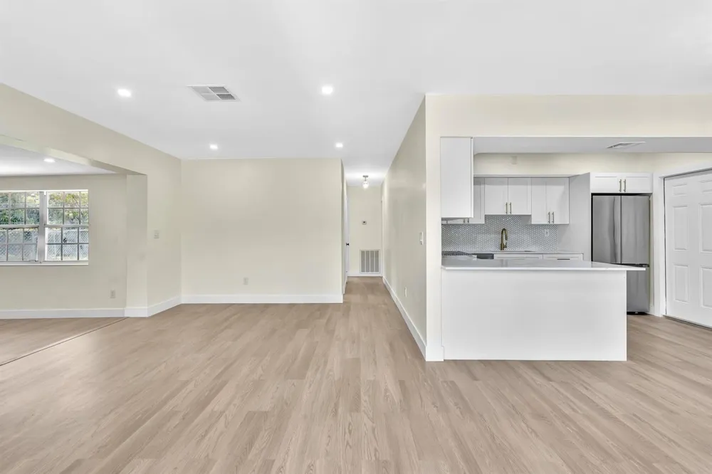 446 NW 119TH STREET Miami, FL 33168