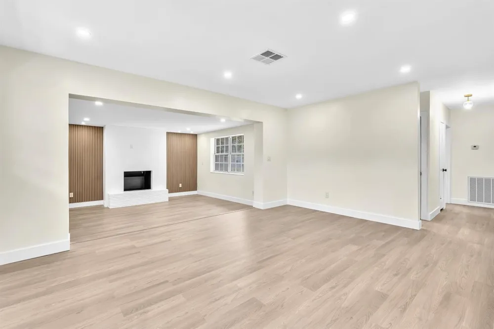 446 NW 119TH STREET Miami, FL 33168