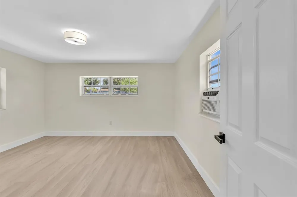446 NW 119TH STREET Miami, FL 33168