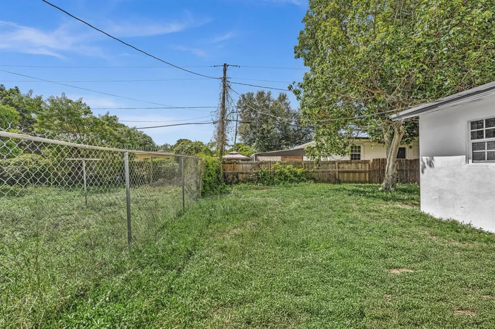446 NW 119TH STREET Miami, FL 33168