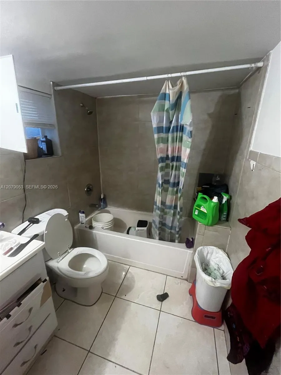 6125 Dawson St Hollywood, FL 33023