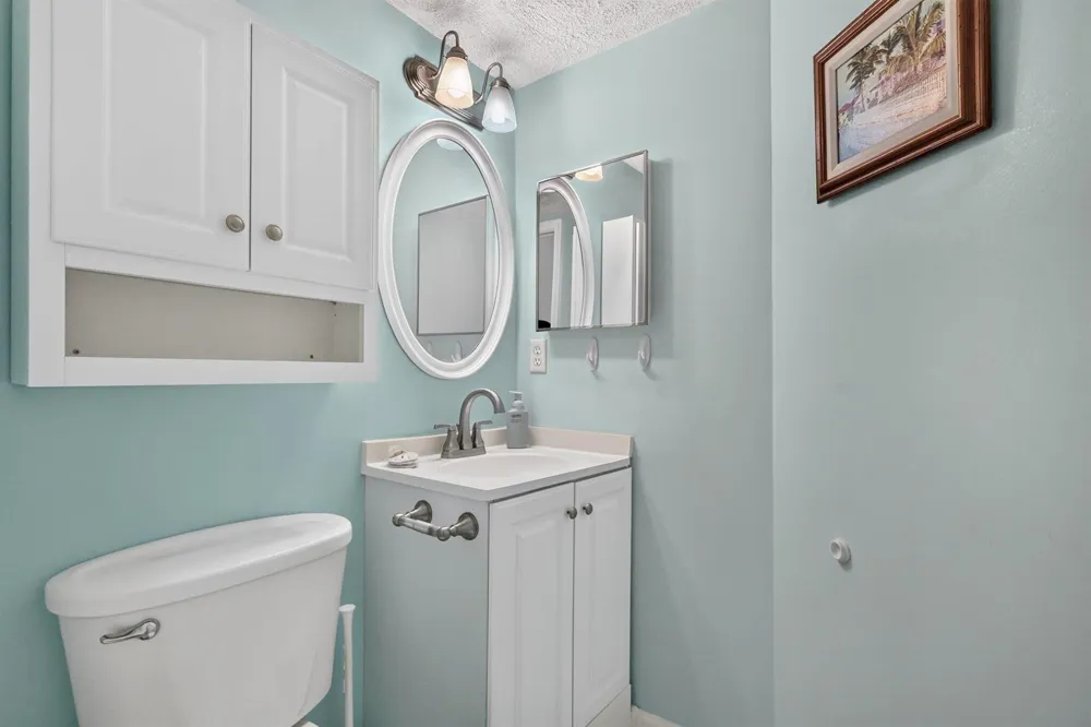 360 SW SOUTH RIVER DRIVE #205 Stuart, FL 34997