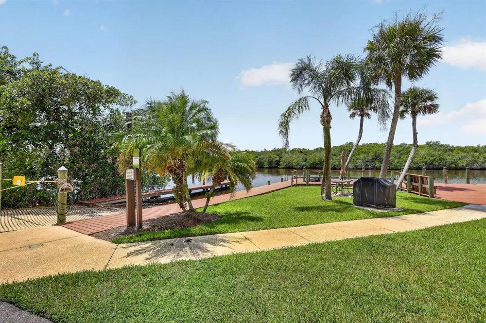 360 SW SOUTH RIVER DRIVE #205 Stuart, FL 34997