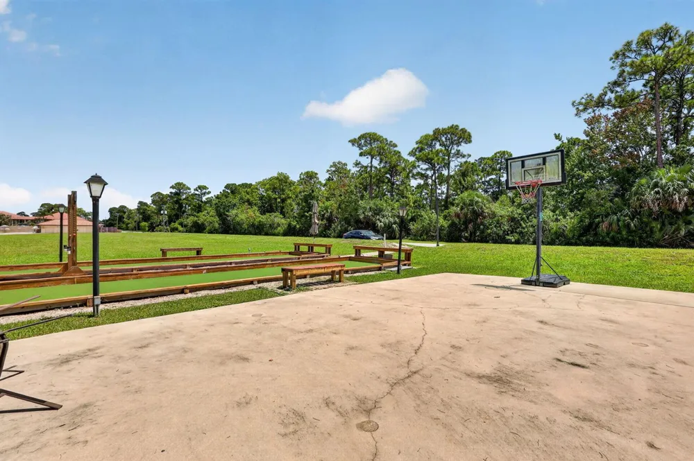 360 SW SOUTH RIVER DRIVE #205 Stuart, FL 34997