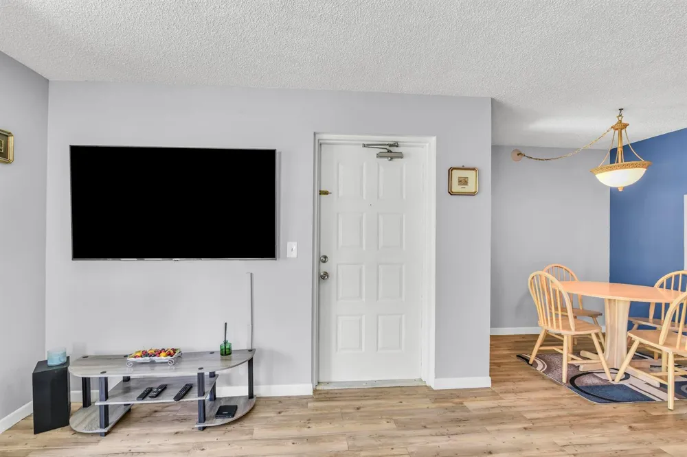 3744 Savoy Lane #E2 West Palm Beach, FL 33417
