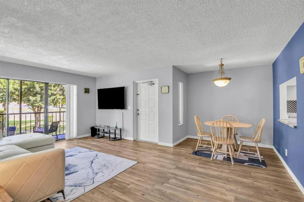 3744 Savoy Lane #E2 West Palm Beach, FL 33417