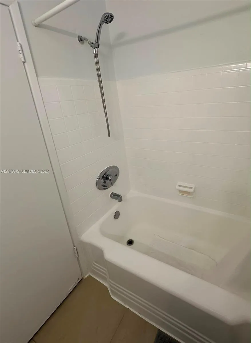 2024 NE 26th St #1 Wilton Manors, FL 33305