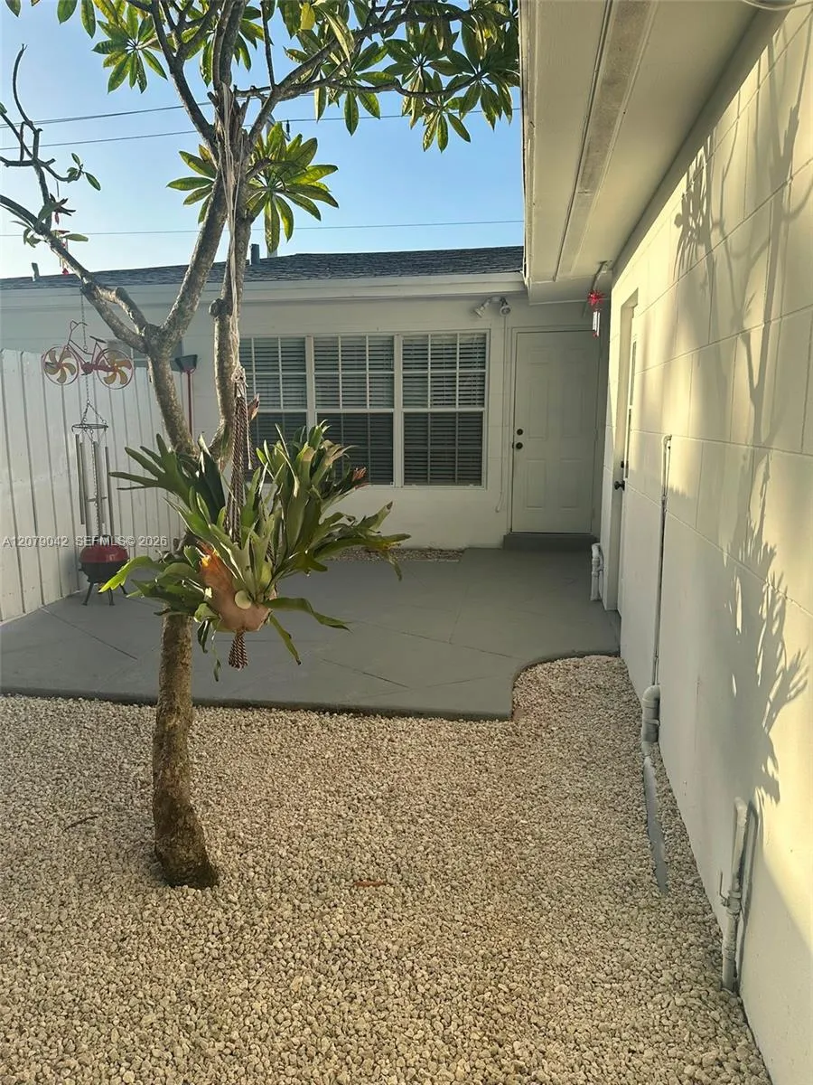 2024 NE 26th St #1 Wilton Manors, FL 33305