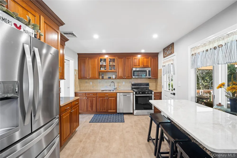 6 Reeback Drive Ossining, NY 10562