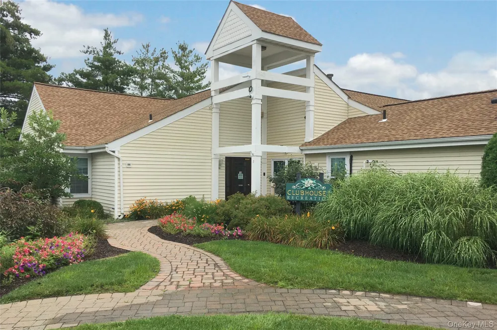 2921 Whispering Hills Chester, NY 10918