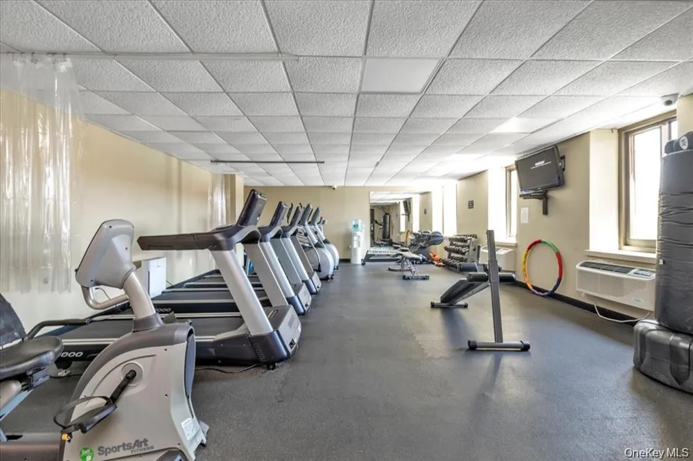 100 W Broadway #3J Long Beach, NY 11561