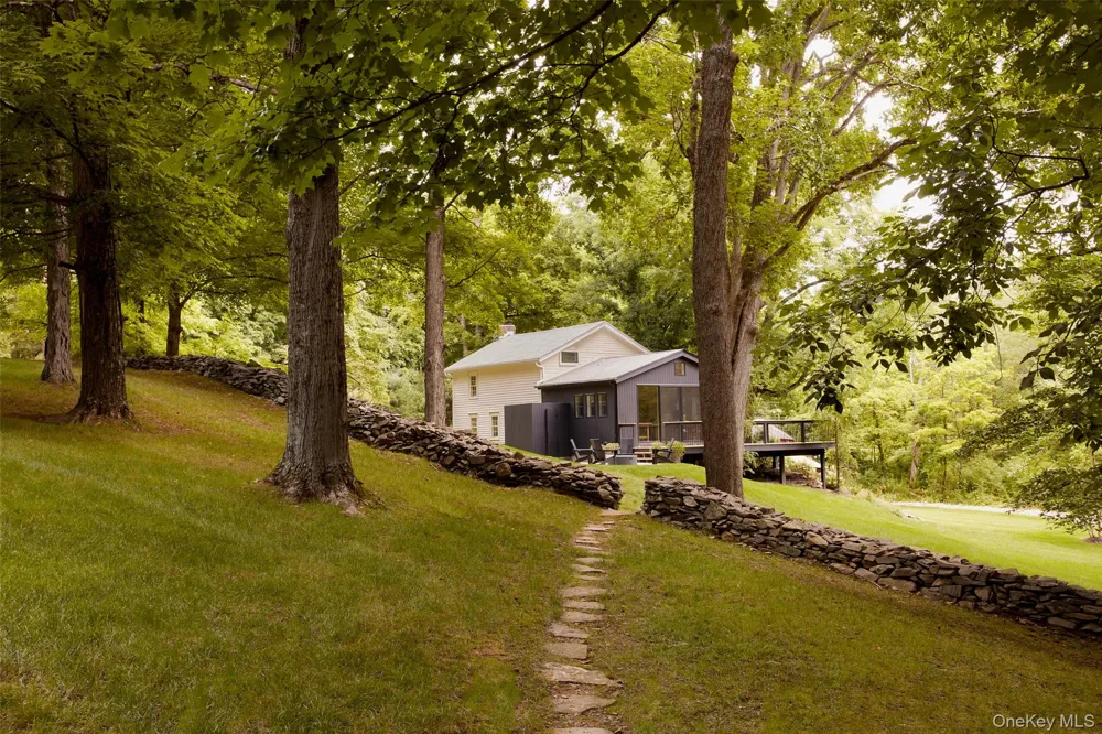 234 E Fallkill Road Hyde Park, NY 12538