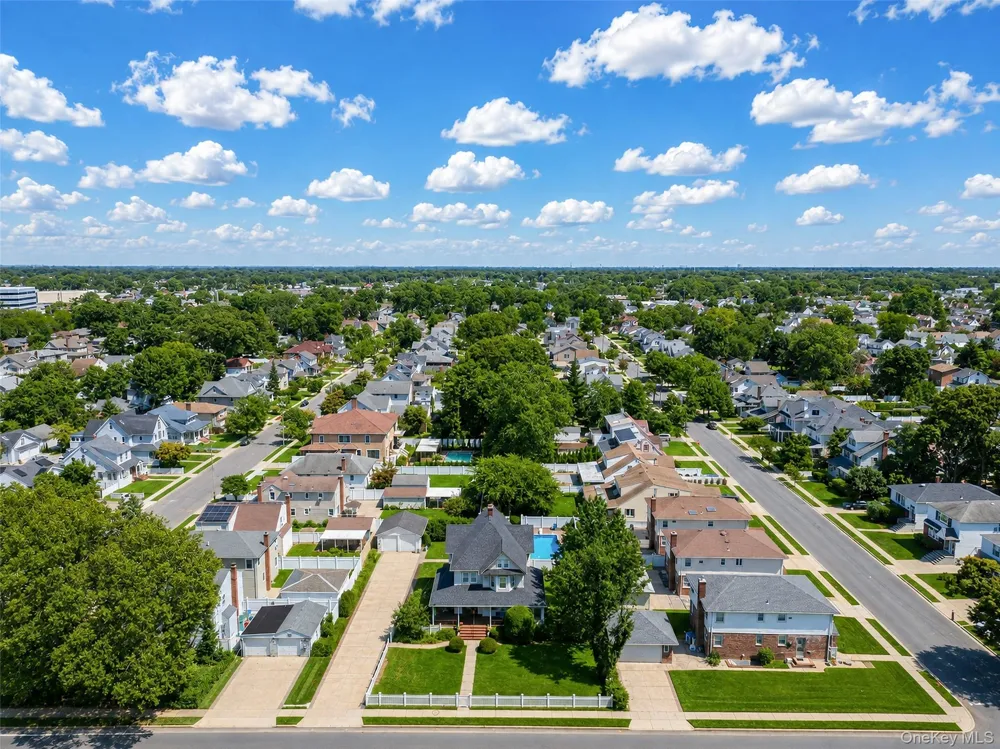 871 Rockaway Avenue Valley Stream, NY 11581