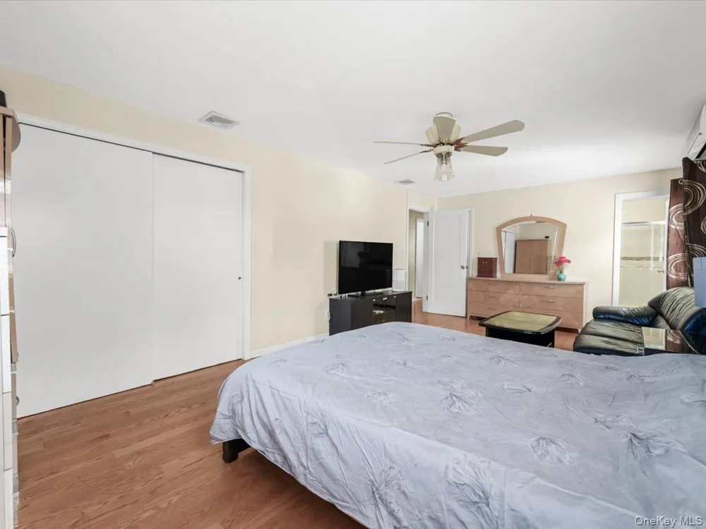7307 185th Street Fresh Meadows, NY 11366