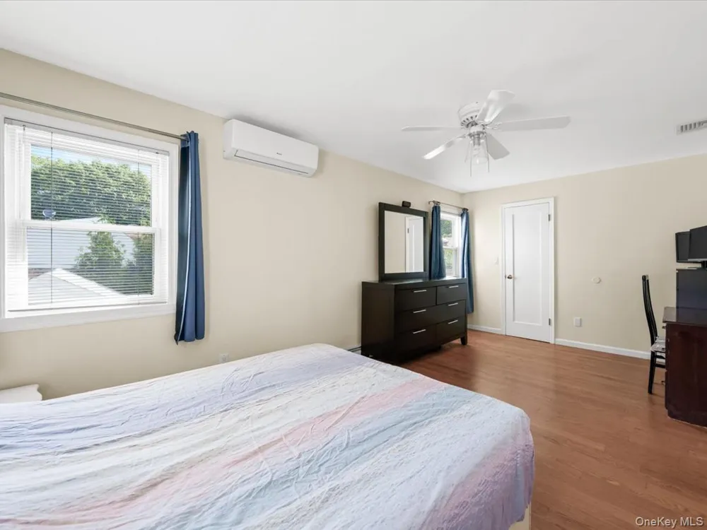 7307 185th Street Fresh Meadows, NY 11366