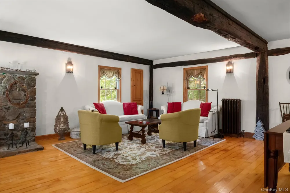 5 Link Road Ghent, NY 12075