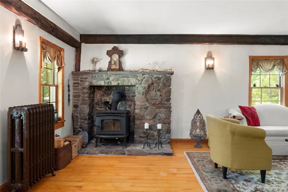 5 Link Road Ghent, NY 12075