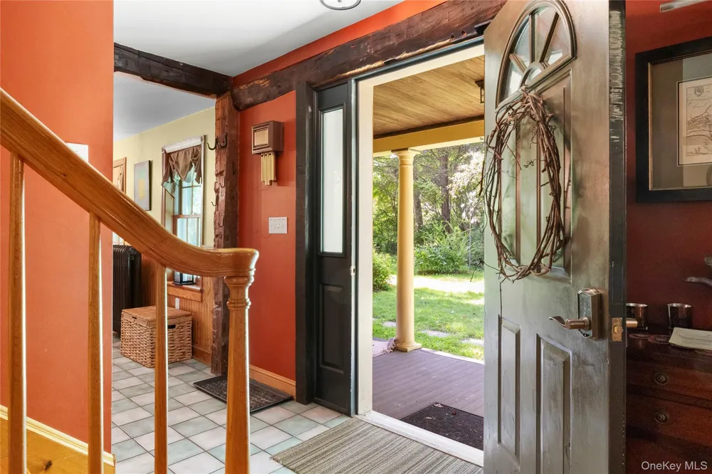 5 Link Road Ghent, NY 12075